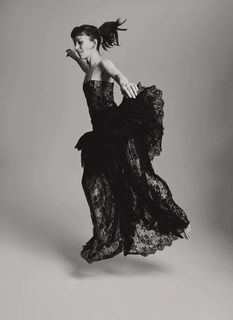 Britt Lower feet photo thumbnail