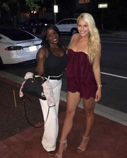 Britt McHenry feet photo 12
