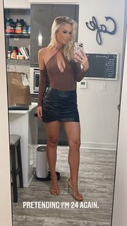 Britt McHenry feet photo 2