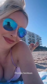 Britt McHenry feet photo 8
