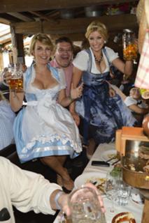 Britt Reinecke feet photo thumbnail