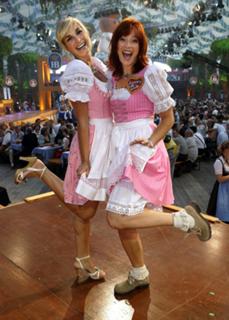 Britt Reinecke feet photo thumbnail