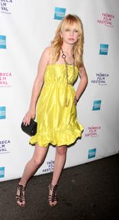 Britt Robertson feet photo thumbnail