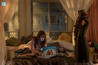 Britt Robertson feet photo thumbnail