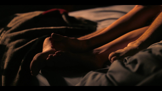 Britt Robertson feet photo thumbnail