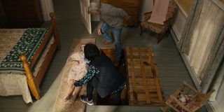 Britt Robertson feet photo thumbnail