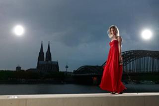Britta Heidemann feet photo 3