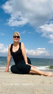 Britta Heidemann feet photo 6