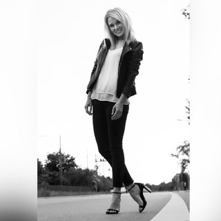 Britta Hofmann feet photo 1