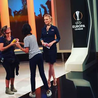 Britta Hofmann feet photo 7