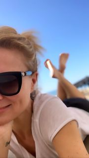 Britta Hofmann feet photo 15