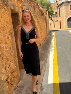 Britta Hofmann feet photo 7