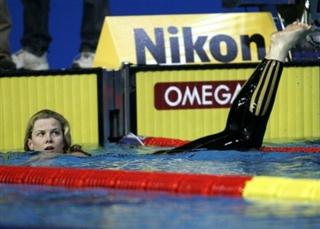 Britta Steffen feet photo 7