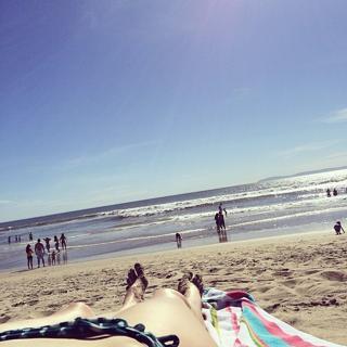 Brittani Taylor feet photo thumbnail