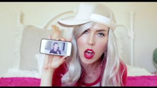 Brittani Taylor feet photo thumbnail