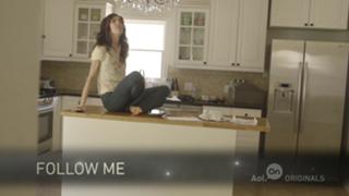 Brittani Taylor feet photo thumbnail