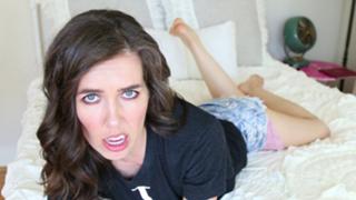 Brittani Taylor feet photo thumbnail
