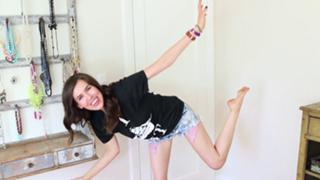 Brittani Taylor feet photo thumbnail
