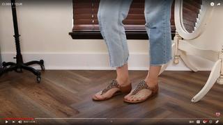 Brittani Taylor feet photo thumbnail