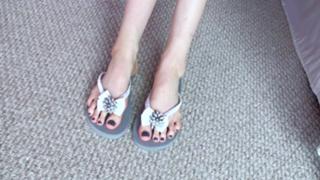 Brittani Taylor feet photo thumbnail