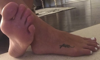 Brittany Bates feet photo 20