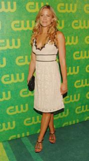 Brittany Daniel feet photo thumbnail