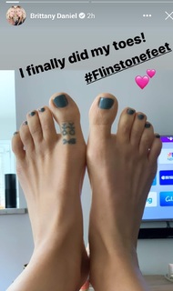 Brittany Daniel feet photo thumbnail