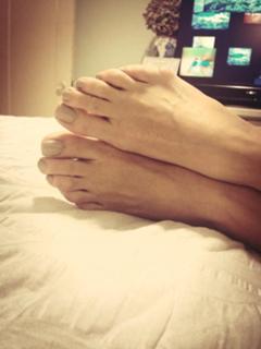 Brittany Furlan feet photo thumbnail