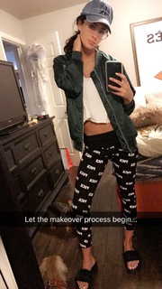 Brittany Furlan feet photo thumbnail