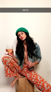 Brittany Furlan feet photo thumbnail