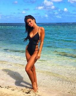 Brittany Furlan feet photo thumbnail