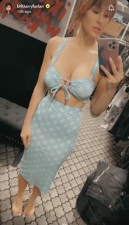 Brittany Furlan feet photo thumbnail