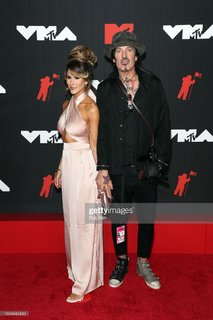 Brittany Furlan feet photo thumbnail