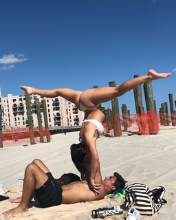 Brittany Hertz feet photo thumbnail