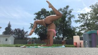 Brittany Hertz feet photo thumbnail