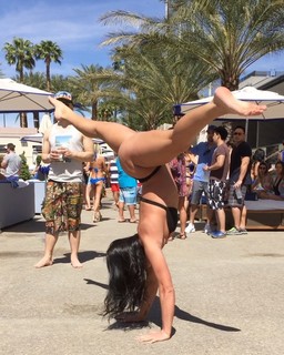 Brittany Hertz feet photo thumbnail