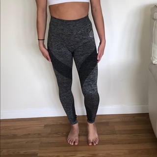 Brittany Hertz feet photo thumbnail