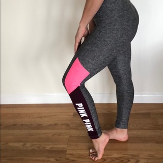 Brittany Hertz feet photo thumbnail