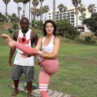 Brittany Hertz feet photo thumbnail