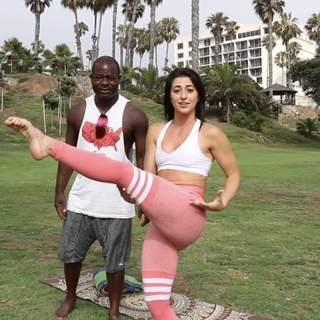 Brittany Hertz feet photo thumbnail