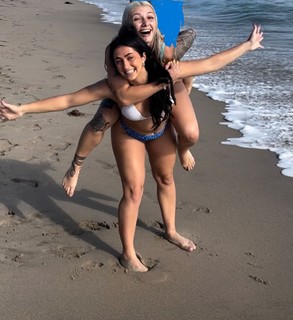 Brittany Hertz feet photo thumbnail
