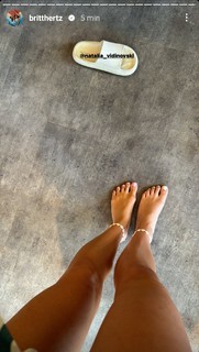 Brittany Hertz feet photo thumbnail