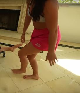 Brittany Hertz feet photo thumbnail