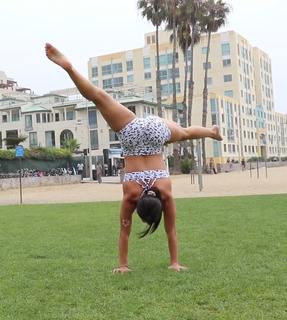 Brittany Hertz feet photo thumbnail