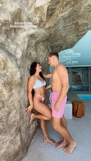 Brittany Hertz feet photo thumbnail