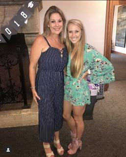 Brittany Mahomes feet photo thumbnail