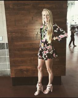 Brittany Mahomes feet photo thumbnail