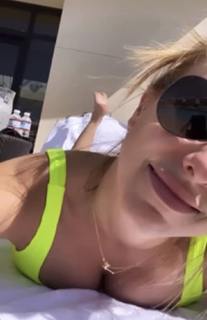 Brittany Mahomes feet photo thumbnail