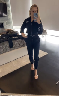 Brittany Mahomes feet photo thumbnail