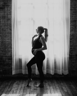 Brittany Mahomes feet photo thumbnail